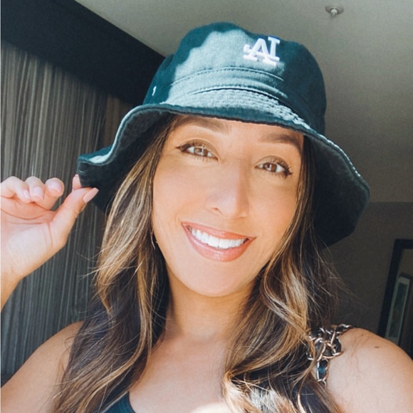47 Black and White LA Dodgers Bucket Hat - Picture 1 of 8